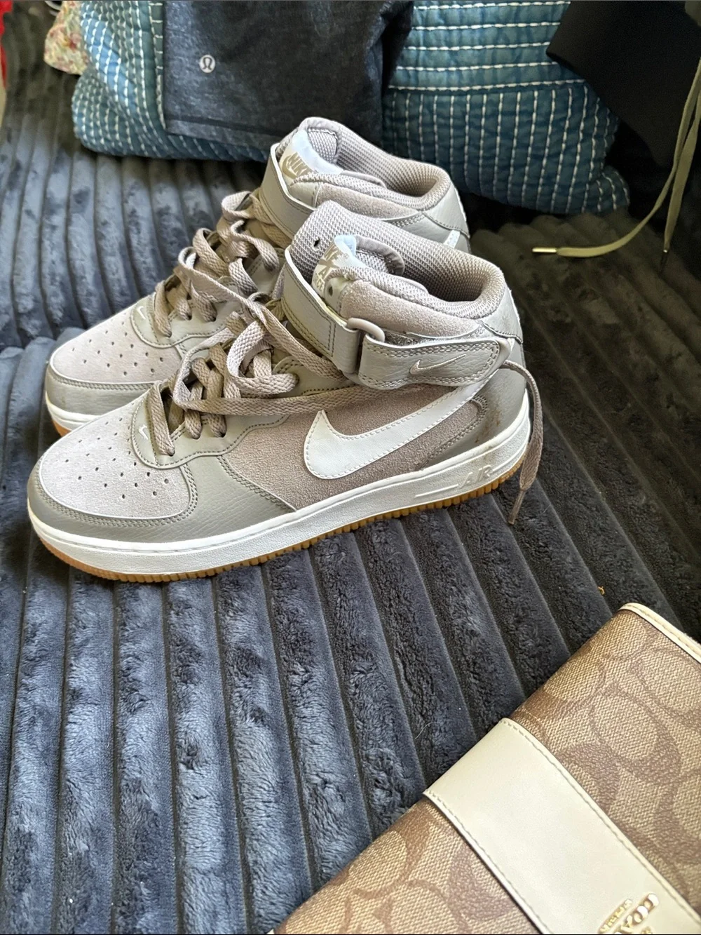 Nike kids high
